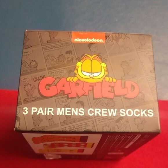 NWT Garfield Three pair Men's Crew Socks Size 10-13 - Picture 4 of 5